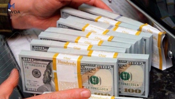 نرخی دۆلار بە بەرزی مایەوە