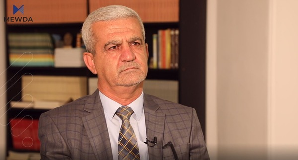 ئەو ئایینەی لە خوێندنەوەی دەقەکانەوە وەرگیراوە مۆرکێکی عەرەبی پێوە دیارە و نکوڵی لێناکرێت