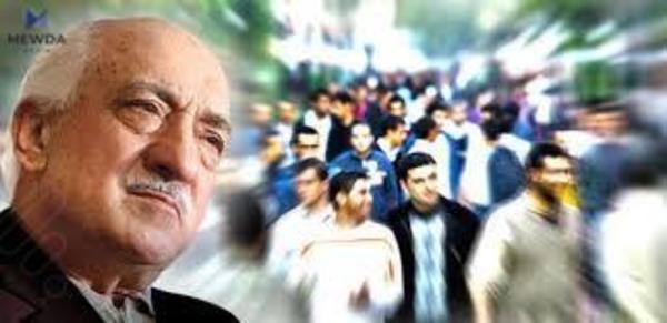 فەتحوڵڵا گیولەن؛ رابەری رێکخستنێکی 'خێو'ئاسا