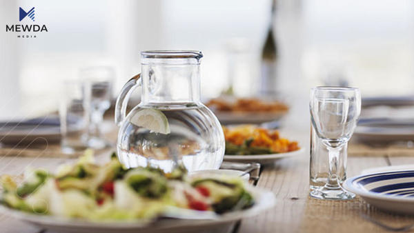 بۆ نابێت لەگەڵ ژەمەکاندا ئاو بخۆیینەوە