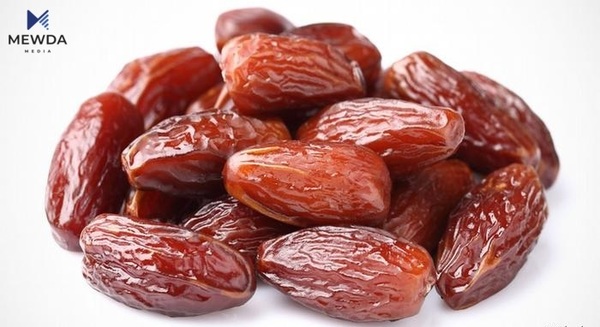 سوودەکانی خواردنی خورما لە بەیانیاندا
