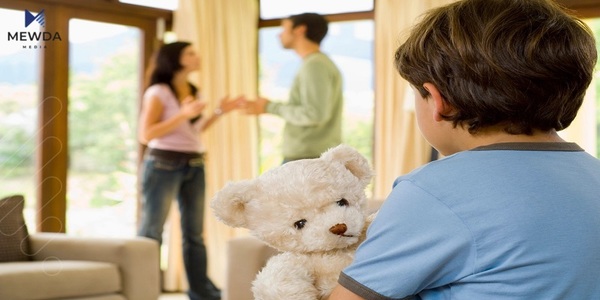 كاریگەرییەكانی كێشەی نێوان ژن و مێرد لەسەر پەروەردەی منداڵ