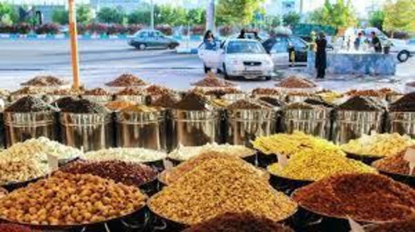 خانمانی کرمانشان لە سلێمانی نمایشی بەرهەمەکانیان دەکەن