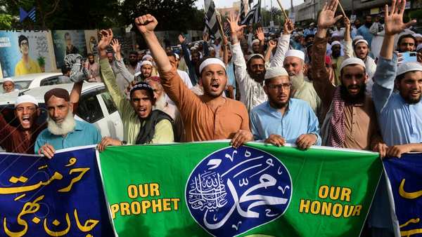 بزووتنەوەی ئەلقاعیدە: هەر كەس سوكایەتی بە پێغەمبەر بكات دەیكوژین