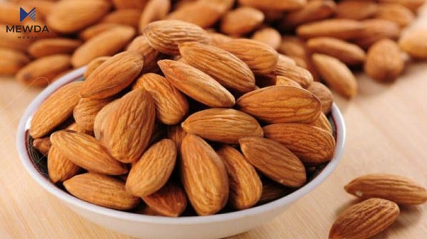 بە خواردنی مشتێک بادەم یارمەتی تەندروستی ریخۆڵەکانت بدە
