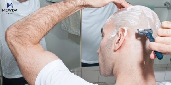 ئەگەر قژمان بتاشین، مووی سەرمان زیاتر و جوانتر دەبێت؟