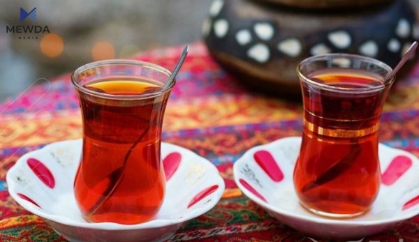 سەمیرە، لەڕێگەی چا فرۆشتنەوە بژێوی ژیانی خۆیی و منداڵەکانی دابیندەکات