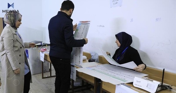 كهشناسێك دهنگدهران دڵنیادهكاتهوه بۆ سبهینێ دووشهممه