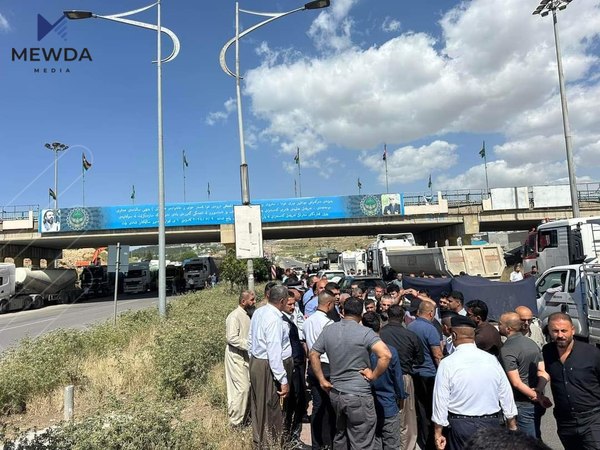 له‌ سلێمانى خۆپیشاندانه‌ و رێگایه‌كى سه‌ره‌كى داخرا