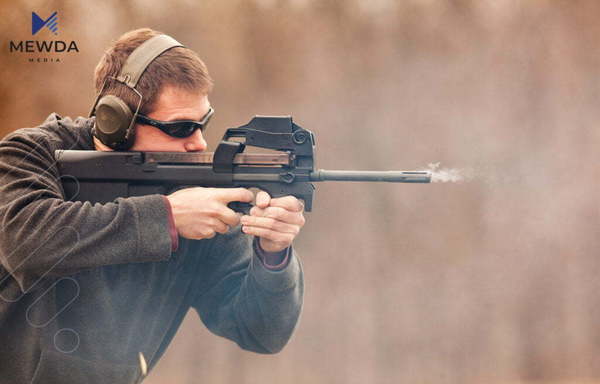تفەنگی(FN P90)؛ بەناوبانگترین و سەرنجڕاکێشترین چەکە تاکتیکییەکان
