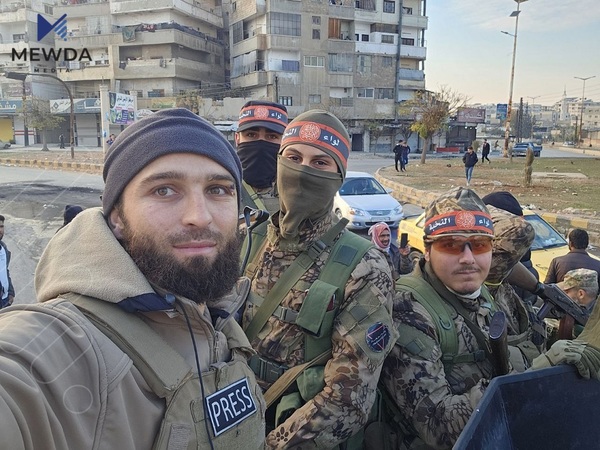 چەکدارانی چیچانی دۆسێیەی ئەمنی ناوچە عەلەوییەکان وەردەگرن