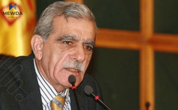 ئهحمهد تورك: خهریكه له پرسهى ئاشتیی بێهیوا دهبین
