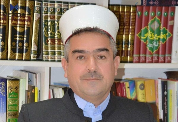 مامۆستا فاتیح شارستانی دوورنەخراوەتەوە و خۆی وازی لە وتاردان هێناوە 