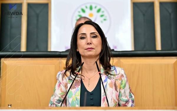 هاتمۆغۆلار: پێویستە تورکیا زمانی خۆی بگۆڕێت