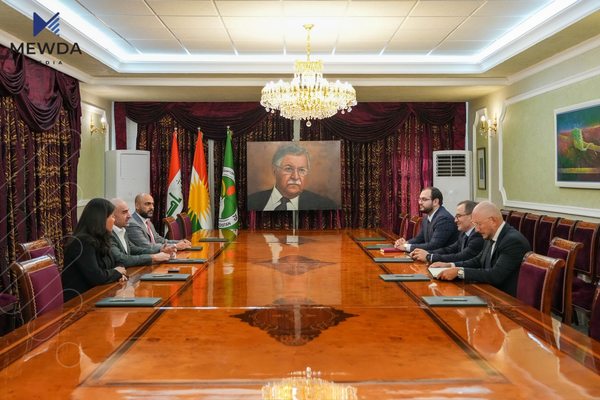 سەرۆکی یەکێتی لەگەڵ باڵیۆزی روسیا کۆبووەوە