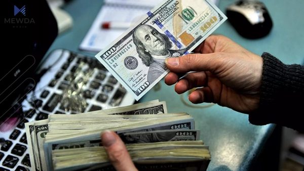 نرخى دۆلار به‌رانبه‌ر دینار زیاتر دابه‌زى
