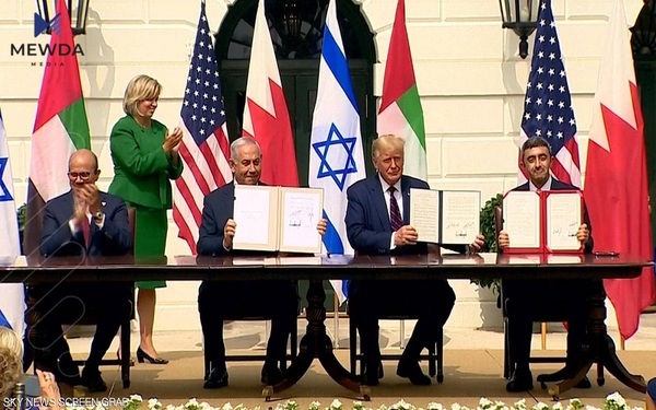 ئیمارات و ئیسرائیل بە فەرمی رێككەوتنەكەیان واژۆ كرد